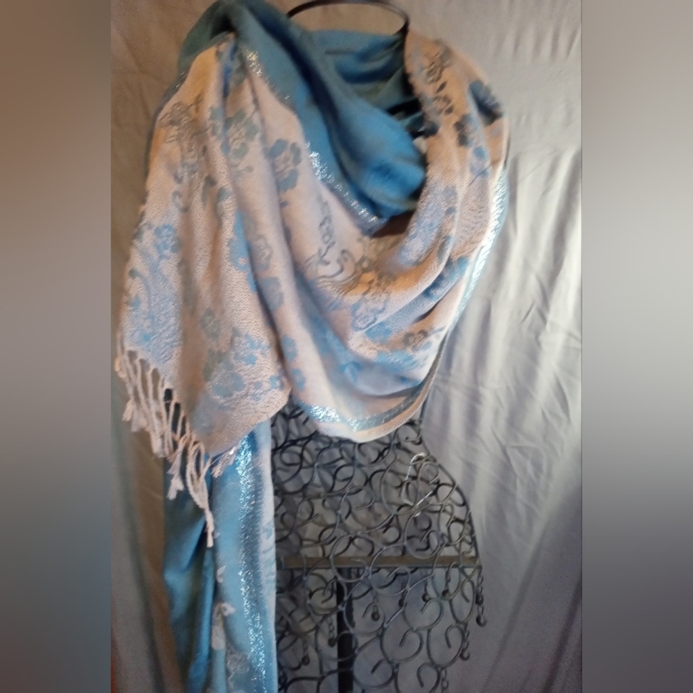 Chic Floral Blue and Cream Scarf